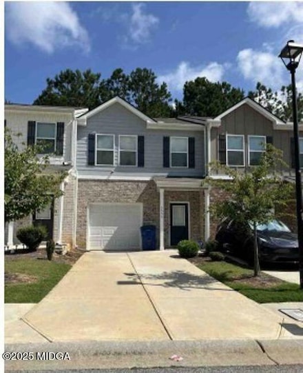 3353 Sable Elm Ct, Atlanta, GA 30349