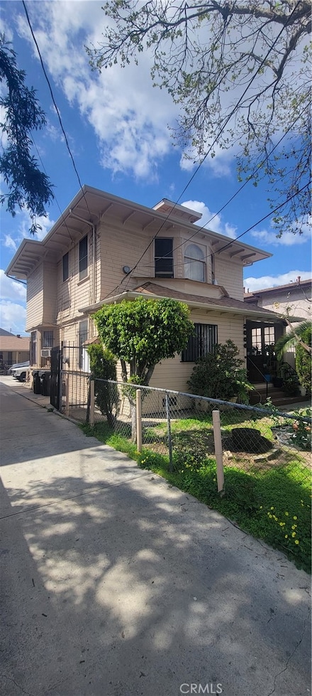 2006 W 12th St, Los Angeles, CA 90006
