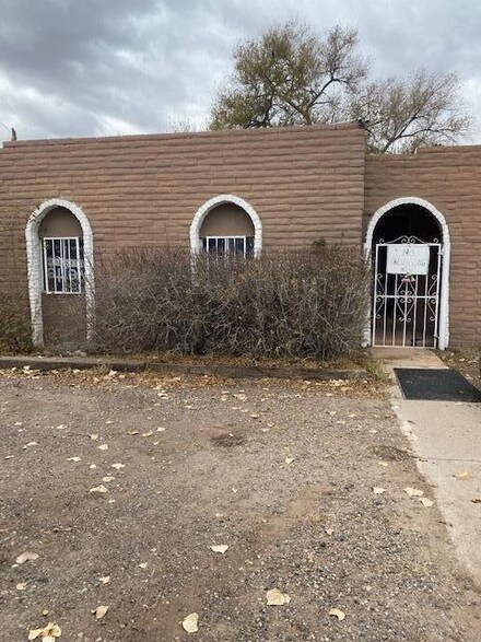 4025 Isleta Blvd SW, Albuquerque, NM 87105
