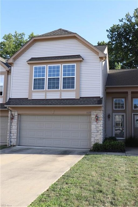 1677 Laughton Cir, Broadview Heights, OH 44147