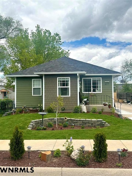 617 W 19th St, Scottsbluff, NE 69361