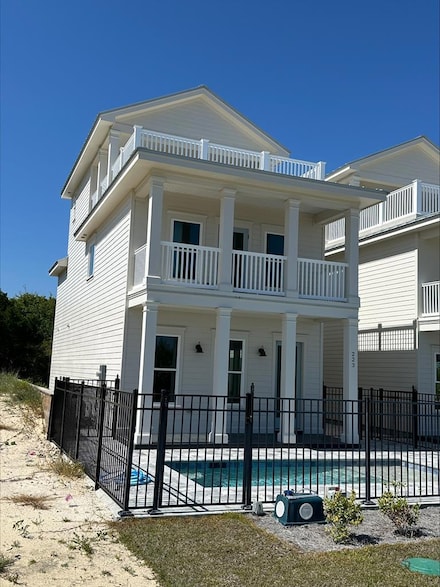 223 W Gulf Beach Dr, Eastpoint, FL 32328