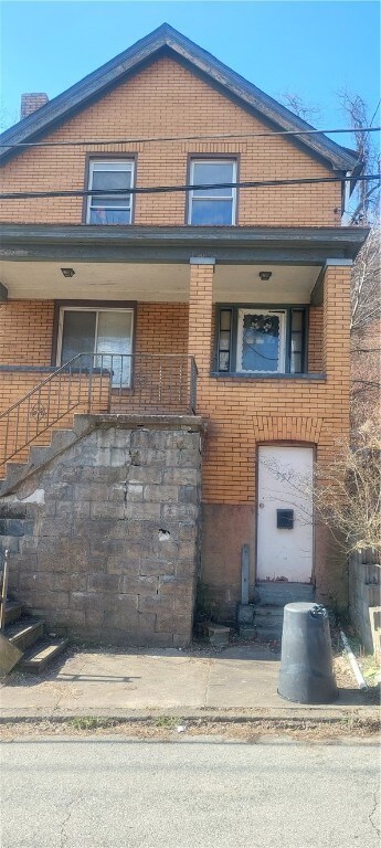 557 Mcmasters Ave, Turtle Creek, PA 15145