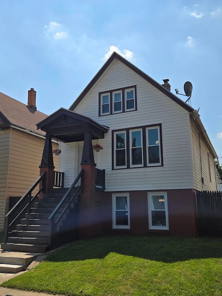 2137 S 16th St, Milwaukee, WI 53215