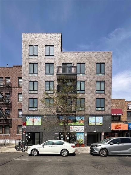 16 Bay 25th St Unit 2-B, Brooklyn, NY 11214