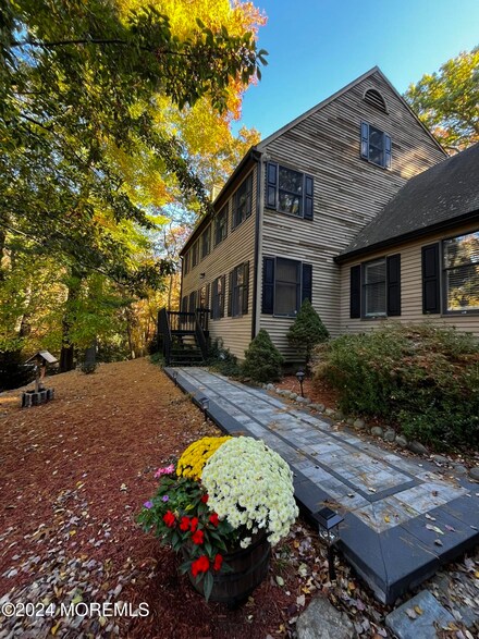 1115 Gully Rd, Wall Township, NJ 07753