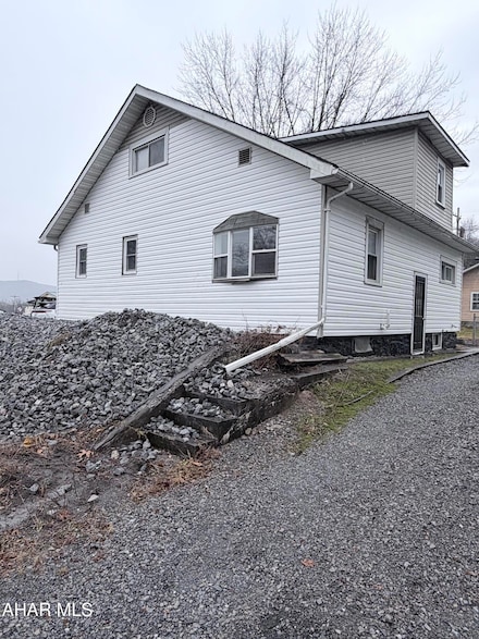 5361 E Pleasant Valley Blvd, Tyrone, PA 16686