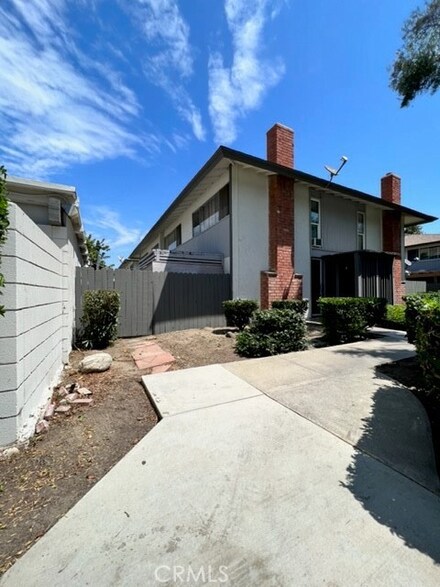 16608 Montego Way, Tustin, CA 92780