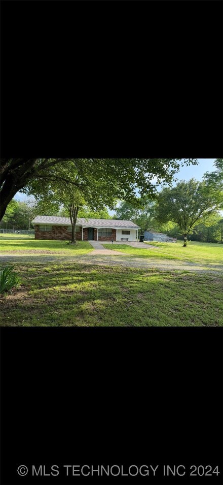 1623 E Main St, Durant, OK 74701