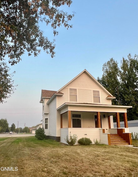 302 7th St S, Oakes, ND 58474