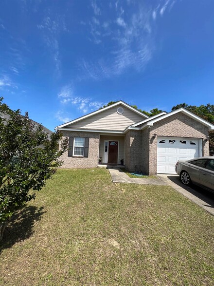 352 Chastain Ln, Tallahassee, FL 32305