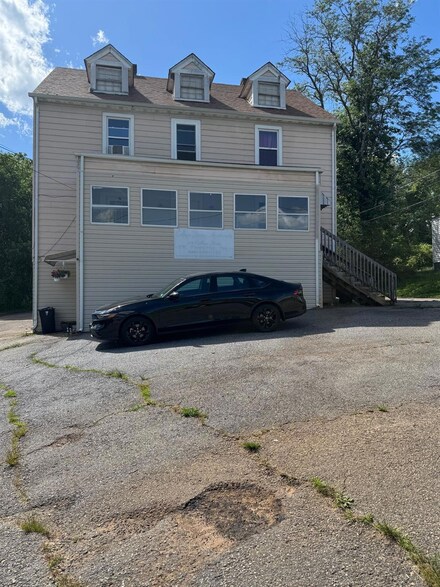 216 College St Unit 5, Martinsville, VA 24112