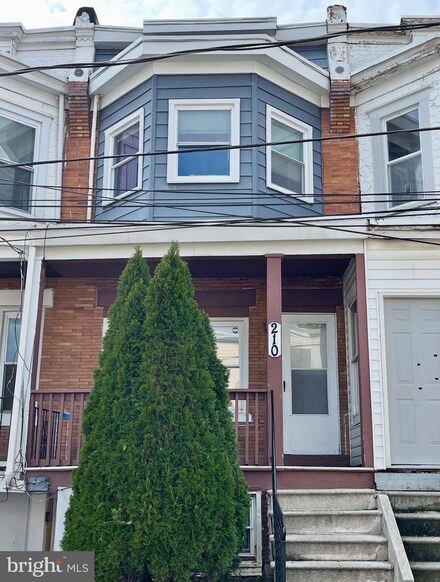210 W 25th St, Wilmington, DE 19802