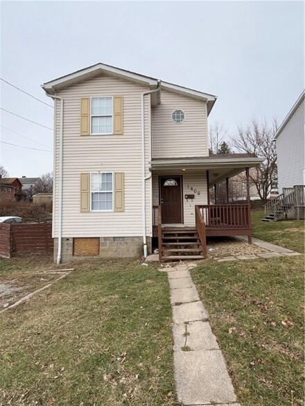 1402 Kennedy Ave, Duquesne, PA 15110