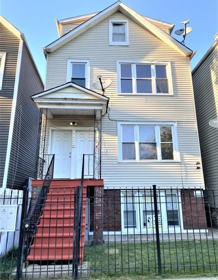 1322 W 50th St, Chicago, IL 60609