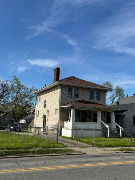 1065 E 17th Ave, Columbus, OH 43211