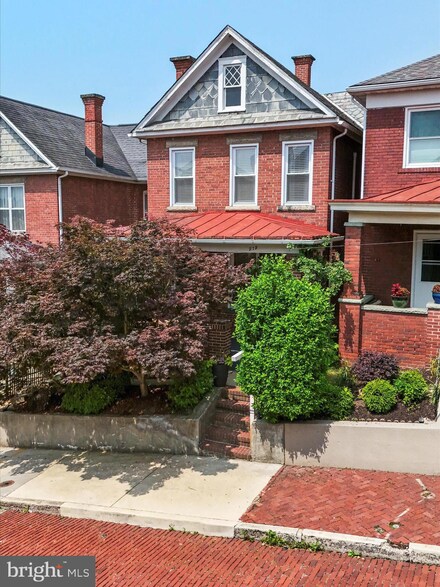 212 Schley St, Cumberland, MD 21502