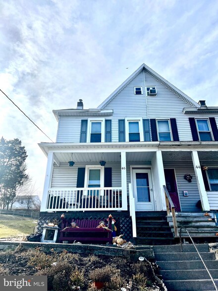 46 S Mann Ave, Yeagertown, PA 17099