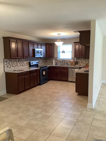 16828 Bristoe Ave, Baton Rouge, LA 70816