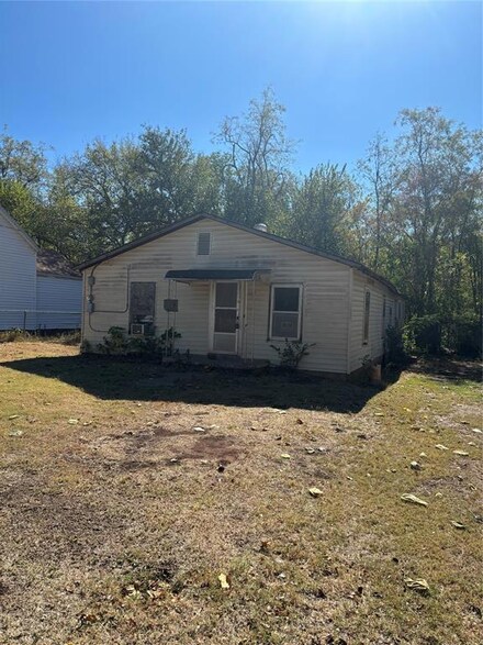 307 E Lincoln Ave, Guthrie, OK 73044