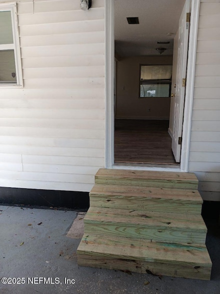 9607 Mcdaniels Dr, Jacksonville, FL 32210