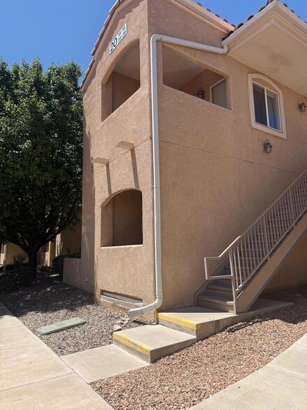 6800 Vista Del Norte Dr NE Unit 2025, Albuquerque, NM 87113