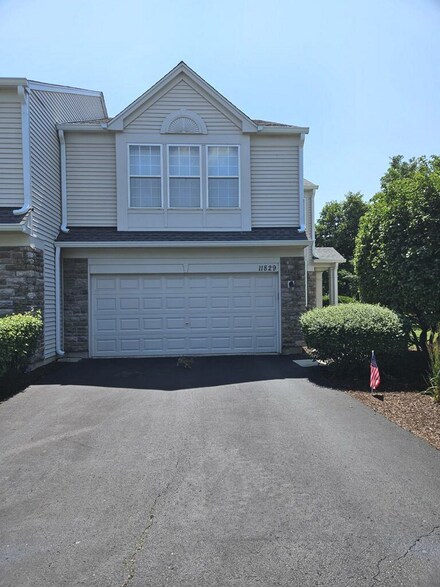 11829 Ford Ct Unit 174, Plainfield, IL 60585