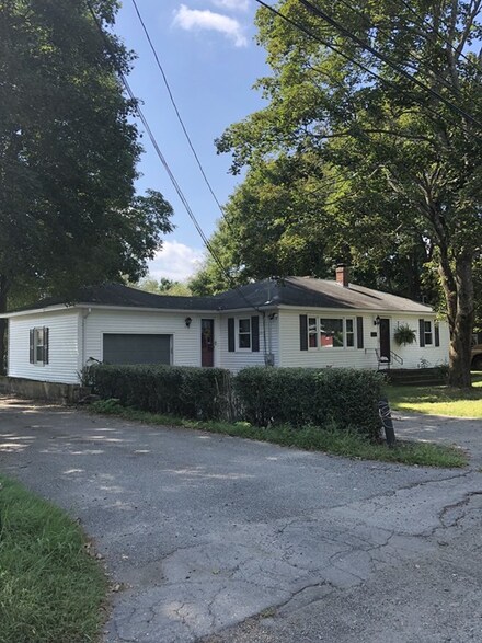 19 Rydberg Terrace, Worcester, MA 01607