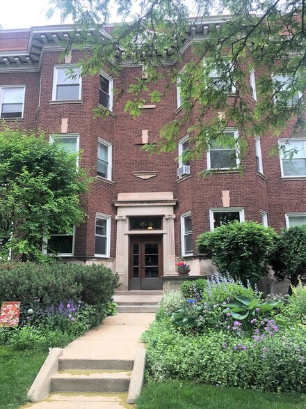324 S Ridgeland Ave Unit C, Oak Park, IL 60302