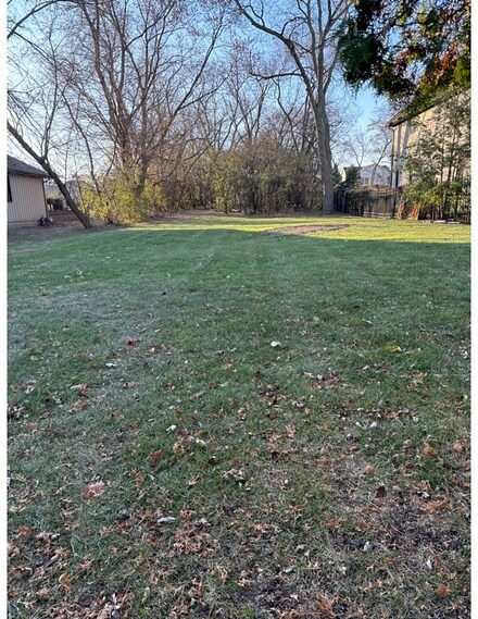 3025 Keystone Rd, Northbrook, IL 60062