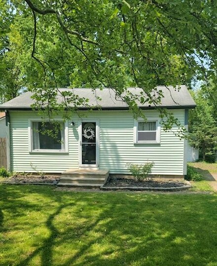2222 Stevens Ave, Kalamazoo, MI 49008