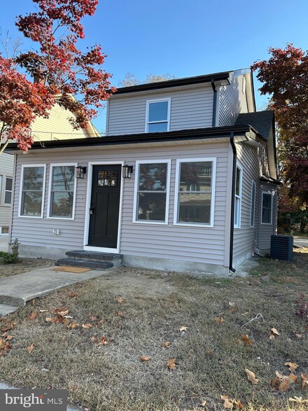 1291 Red Bank Ave, West Deptford, NJ 08086