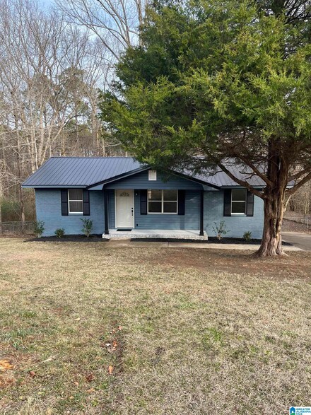 425 Permita Ct, Anniston, AL 36206