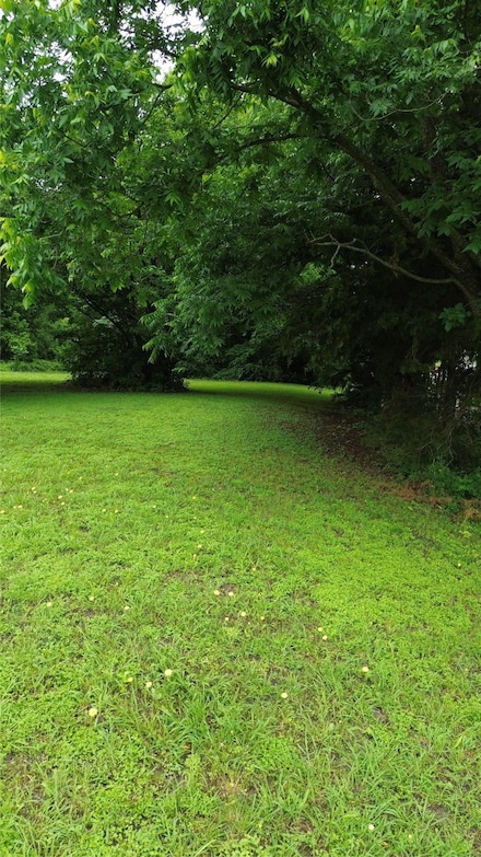 501 E 5th St, Bonham, TX 75418