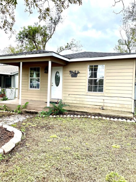 2322 Hitchcock St, Houston, TX 77093