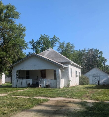 307 Pine St, Elgin, NE 68636