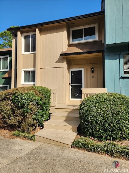 131 Fernbanks Ct, Athens, GA 30605