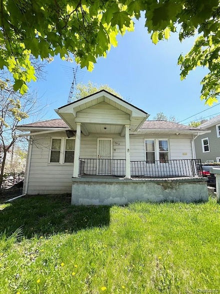 2612 Maplewood Ave, Flint, MI 48506