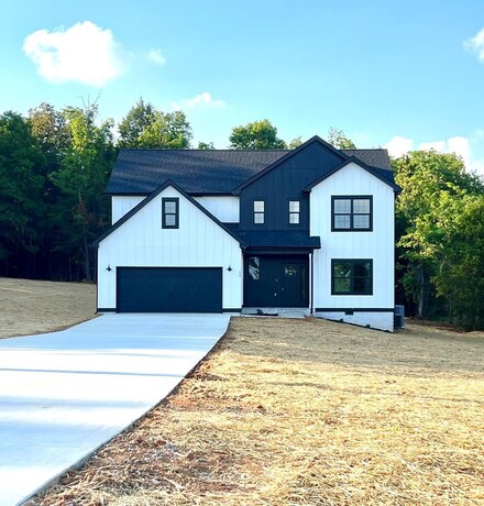 2 Gary Ln, Hopkinsville, KY 42240