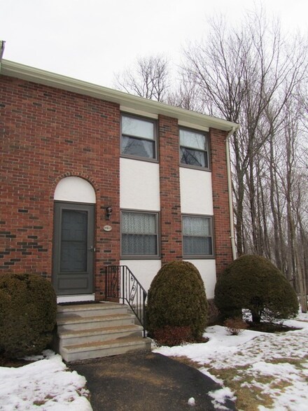 178 Worcester St Unit 7, West Boylston, MA 01583