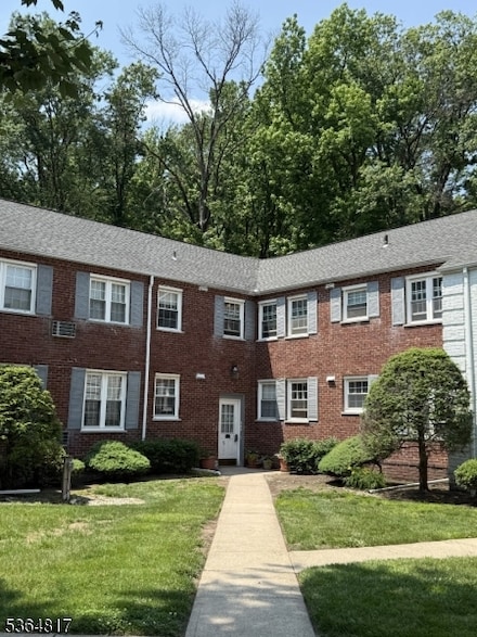 10 Parkway Village, Cranford, NJ 07016