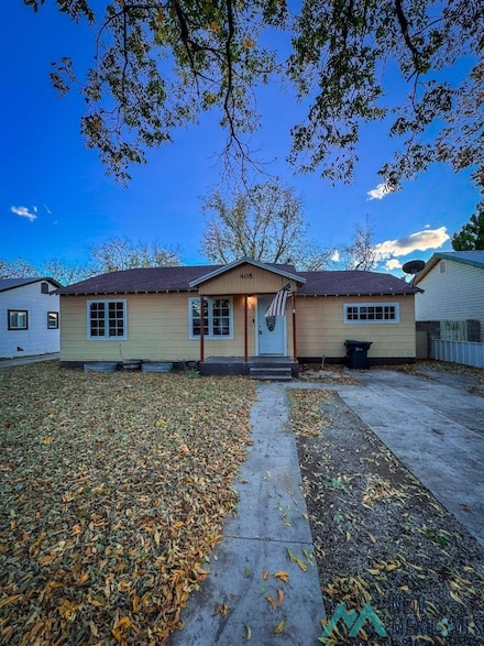405 Mariposa St, Carlsbad, NM 88220