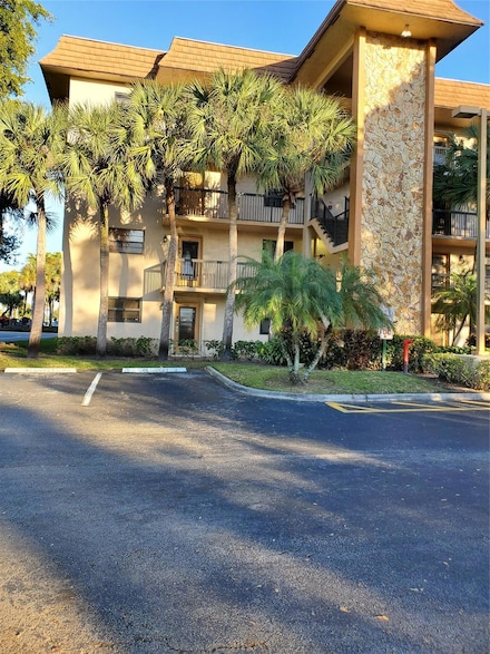 4965 E Sabal Palm Blvd Unit 201, Tamarac, FL 33319