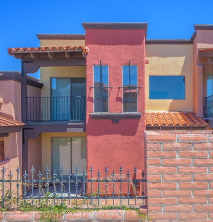 322 N Hasman Dr, Tucson, AZ 85745