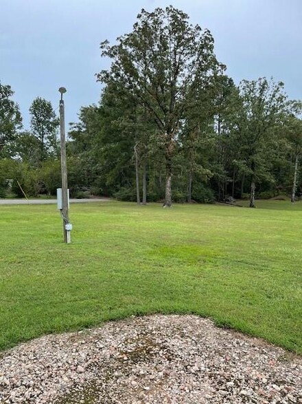 134 Red Oak Dr, Benton, LA 71006