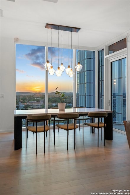 313 W 17th St Unit 1204, Austin, TX 78701