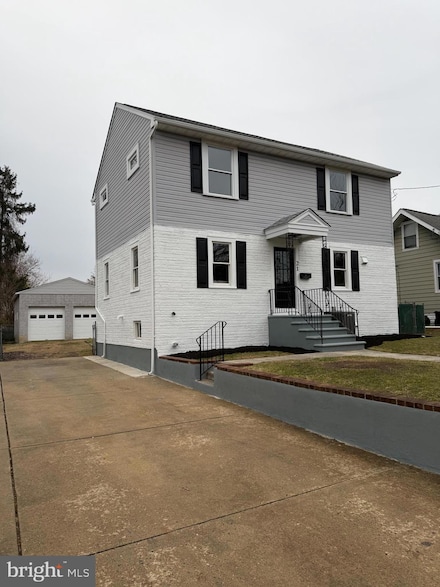 21 N Davis Ave, Audubon, NJ 08106