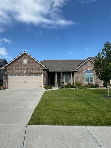4708 Stonebridge Dr, Saint Joseph, MO 64505