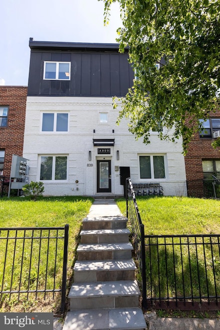 839 19th St NE Unit 3, Washington, DC 20002