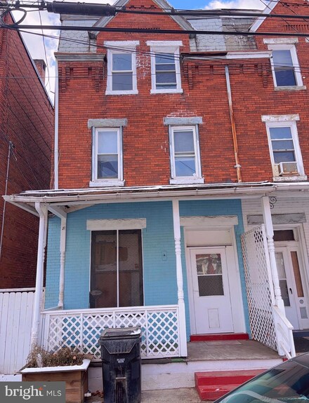 310 Crescent St, Harrisburg, PA 17104